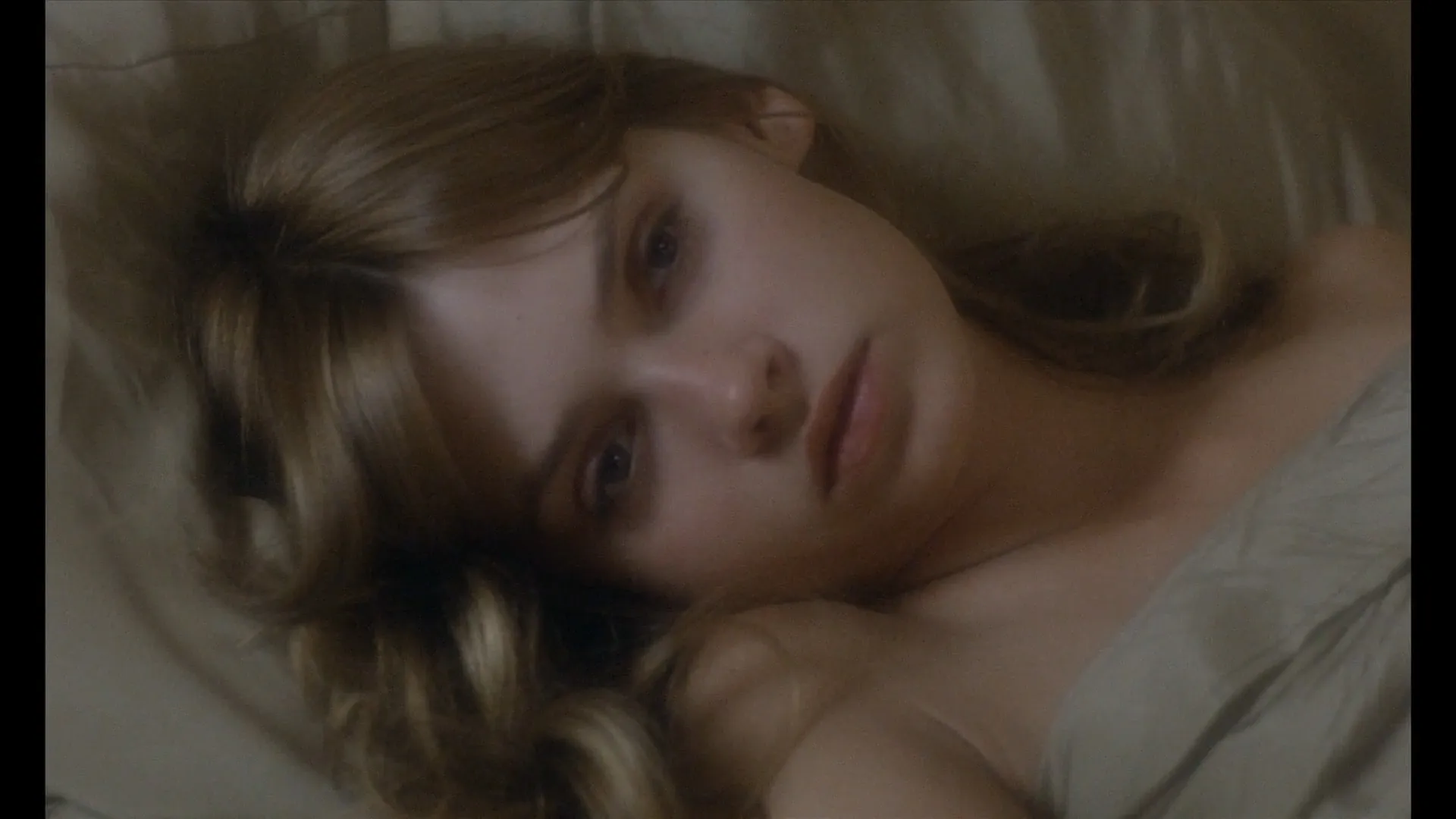 bestcelebgirls.com: dawn dunlap sex in laura, les ombres de l'été ( also known as