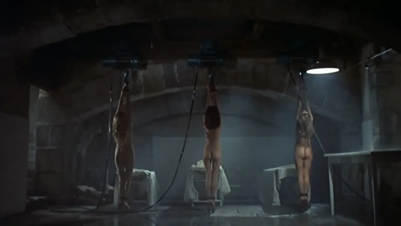 bestcelebgirls.com: christina von blanc & christine betzner & nuria gimeno & maribel martin sex in la campana del infierno ( also known as